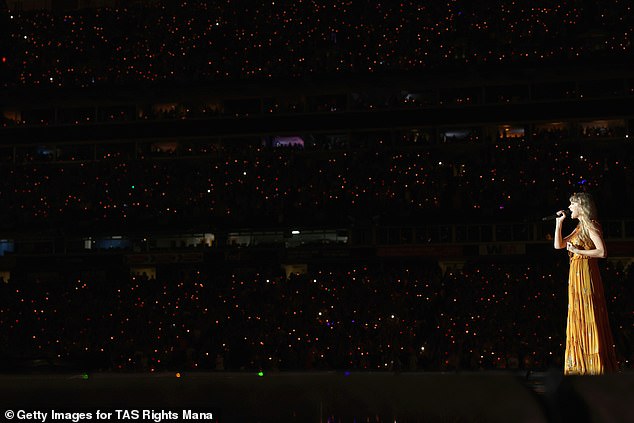 Responding to the tribute: While sitting down at a piano on stage to begin singing the next song, Swift had asked the sold-out crowd, 'What are you trying to do to me?' per Billboard; seen on Sunday in Nashville